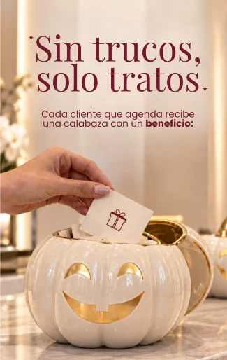 La calabaza de cerámica blanca de Vivante con una tarjeta de regalo adentro